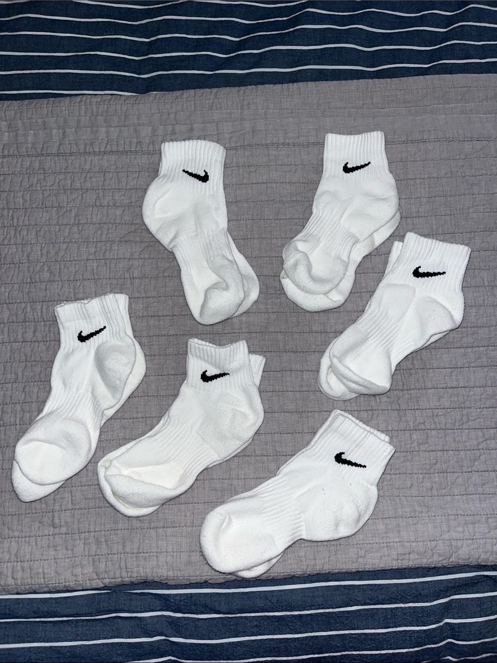 Nike White Ankle Socks with Black Swoosh - 7 Pack Look